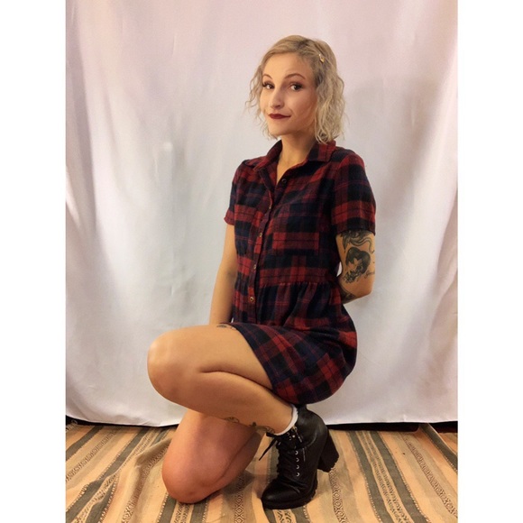 Tobi Dresses & Skirts - Plaid Collared Dress